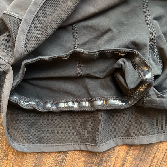 Lululemon Black Athletic Hoty Hot skort - Picture 5 of 7